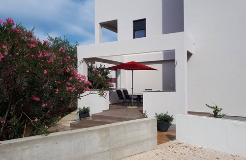 Zaton Apartment | One bedroom apartment with balcony Zaton, Zadar (A-13596-c)