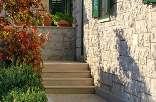 Bol Apartment | One bedroom apartment with terrace and sea view Bol, Brač (A-2926-a)