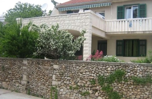 Bol Apartment | One bedroom apartment with terrace Bol, Brač (A-14124-a)