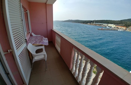Island Dugi Otok Apartment | One bedroom apartment with balcony and sea view Sali, Dugi otok (A-443-e)