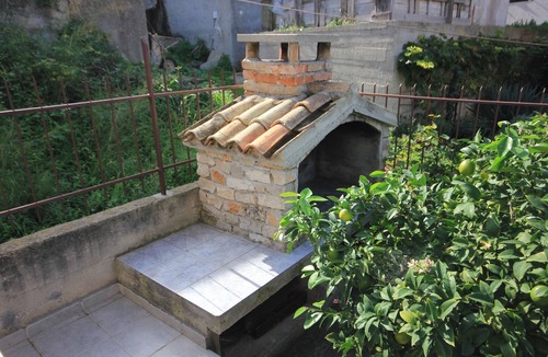Vis Apartment | One bedroom apartment with balcony and sea view Vis (A-8448-b)