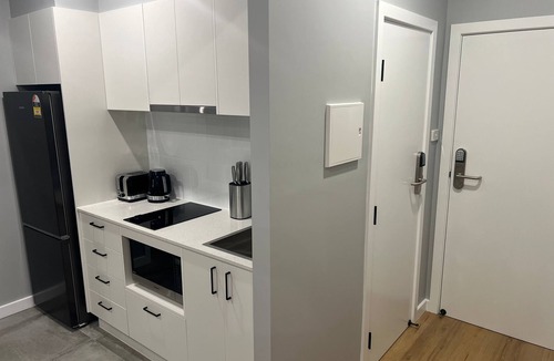 Adamstown Heights Apartment | One Bedroom Deluxe Apartment