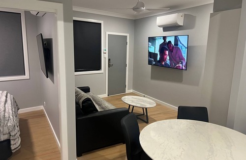 Adamstown Heights Apartment | One Bedroom Deluxe Apartment