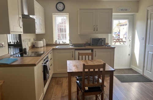 Barmston Cottage | One bedroom barn with free parking