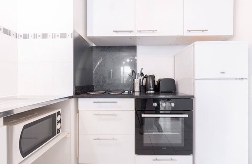 Bois Blancs Apartment | One bedroom bright apartment with loggia & parking