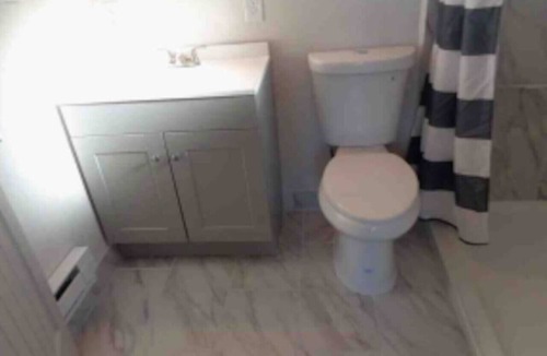 Victor Cabin | One Bedroom cabin-Walk to river