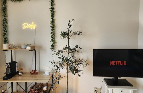 Fairfield House | One bedroom Central Fairfield