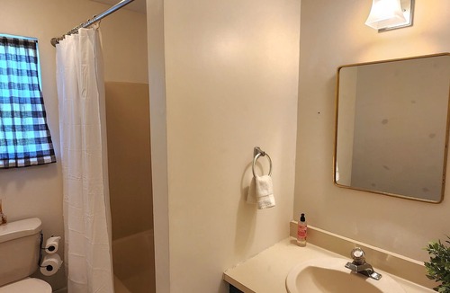 Fairfield House | One bedroom Central Fairfield