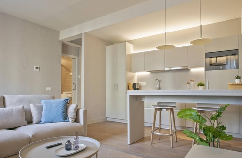 El Raval Apartment | One bedroom centric apartment on the 1st floor