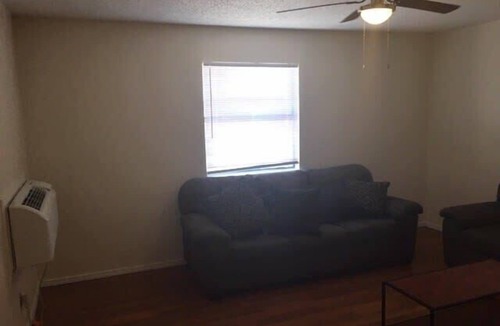 Lawton Apartment | One bedroom close to Fort Sill!