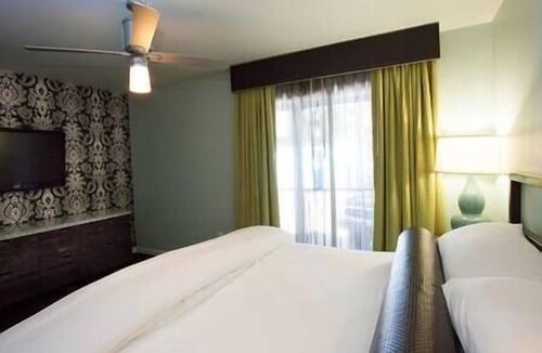 Lakeside Park Resort | One Bedroom Condo with Sofa Bed and Full Kitchen, Sleeps 4