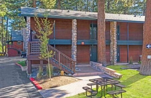 Lakeside Park Resort | One Bedroom Condo with Sofa Bed and Full Kitchen, Sleeps 4