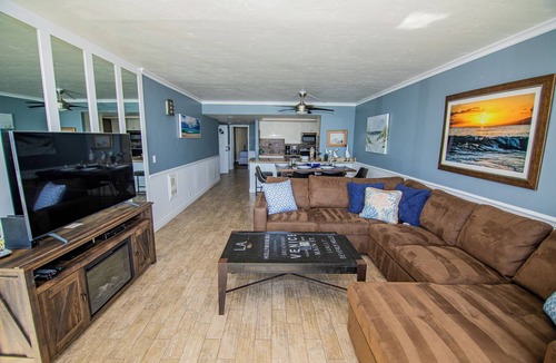 North Pacific Beach Condo | ONE BEDROOM CONDO 207