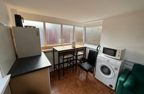 Walsall House | One Bedroom Flat with on premises parking