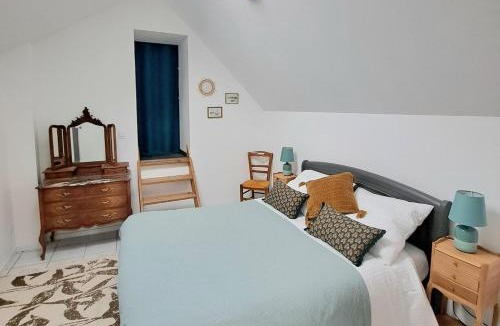 Les Rosiers-sur-Loire Apartment | One bedroom flat with a view