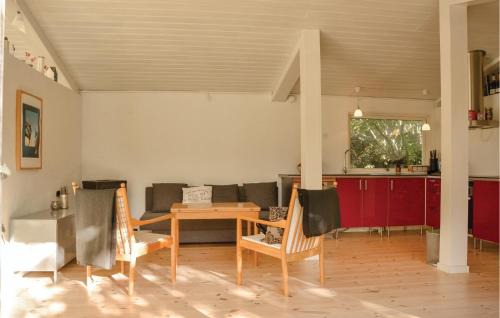 Holloselund House | One-Bedroom Holiday Home In Tisvildeleje