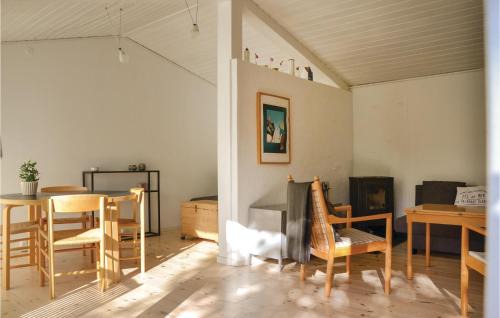 Holloselund House | One-Bedroom Holiday Home In Tisvildeleje