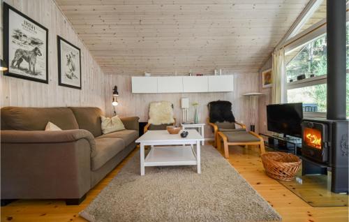 Femmøller House | One-Bedroom Holiday Home In Ebeltoft