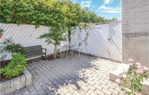 Ebeltoft House | One-Bedroom Holiday Home In Ebeltoft
