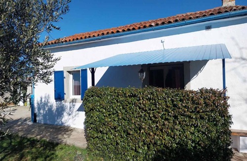 Vinez House | One Bedroom Holiday Home