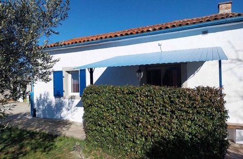 Vinez House | One Bedroom Holiday Home