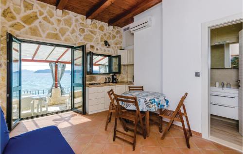 Krucica House | One-Bedroom Holiday Home In Slano