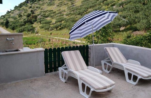 Postira House | One bedroom house with terrace Postira, Brač (K-17571)