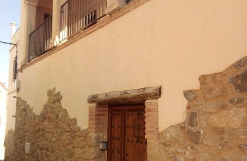 Lagartera House | One bedroom house with city view and terrace at Lagartera