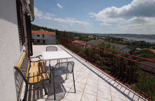 Starigrad Apartment | One bedroom apartment with terrace and sea view Starigrad, Paklenica (A-6431-a)