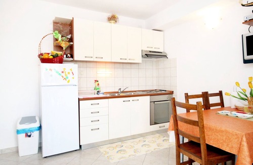 Seline Apartment | One bedroom apartment with terrace Seline, Paklenica (A-6603-b)
