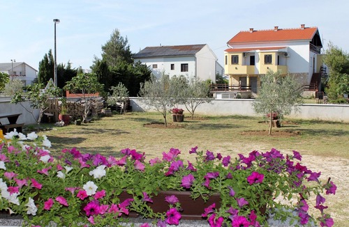 Seline Apartment | One bedroom apartment with terrace Seline, Paklenica (A-6603-b)