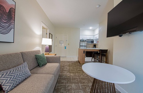 Lafayette Apartment | One Bedroom King Suite | Private Bedroom