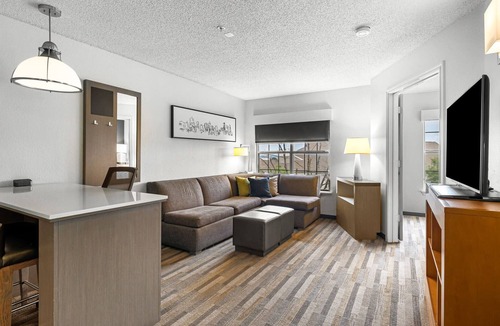 Gateway Apartment | One Bedroom King Suite - Domain Area with a Pool