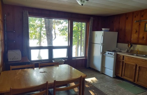 Benton Cabin | One bedroom, lakefront cabin at Shawnee Bay Resort