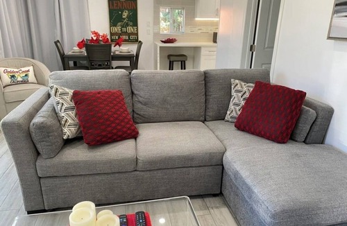 West Los Angeles Apartment | One bedroom new remodel furnished to tens! Pure luxury, professionally decorated