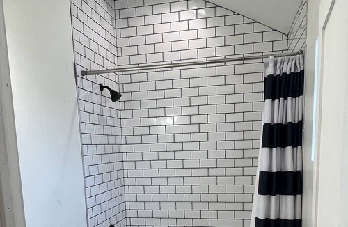 Victor Cottage | One bedroom one bath, Great location downtown close to everything.