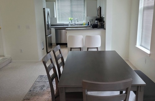 Bothell House | One Bedroom One Den Townhome