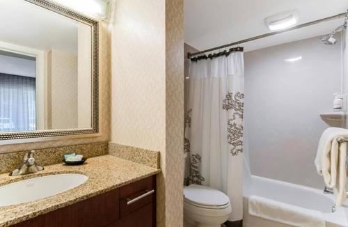 Westborough Hotel | One Bedroom Queen Suite with sofa bed and fully equipped kitchen