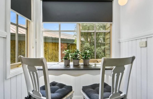 Traralgon Apartment | One-Bedroom Queen Suite