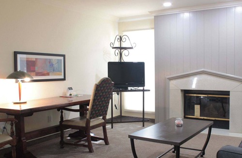 Greenwich Apartment | One Bedroom, Second Floor.