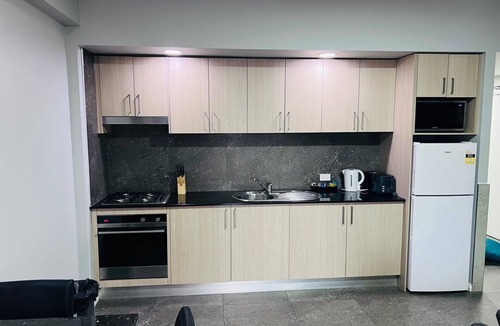 Hamilton Apartment | One Bedroom Spa Apartment