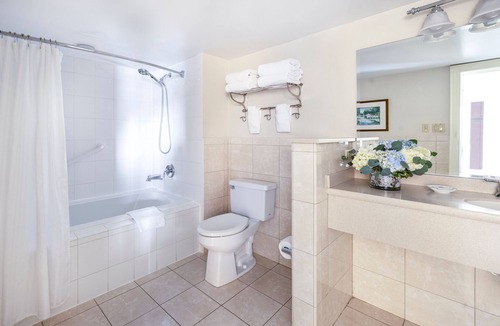 The Pines Hotel | One-Bedroom Suite | Fireplace & Sleeper Sofa