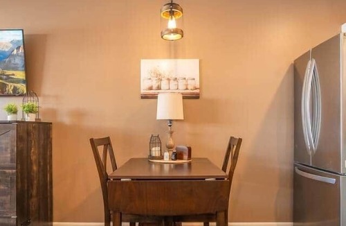 Conneaut Lakeshore Apartment | One Bedroom Haven at Avanti Cove