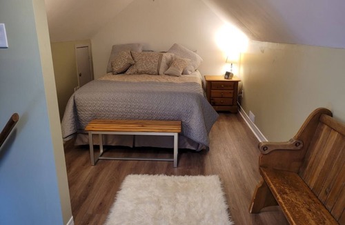 Brockville Apartment | One bloc away from everyting