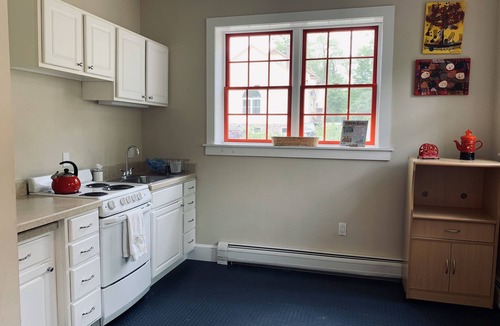 Stockbridge House | One block from Main St Stockbridge