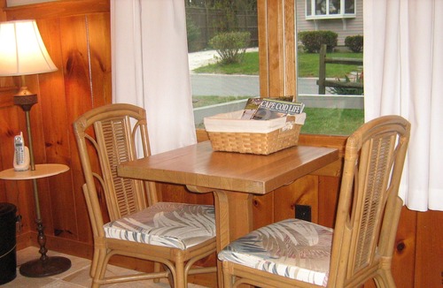 South Wellfleet Cottage | One block to Atlantic Ocean Beach IN the Cape Cod National Seashore.