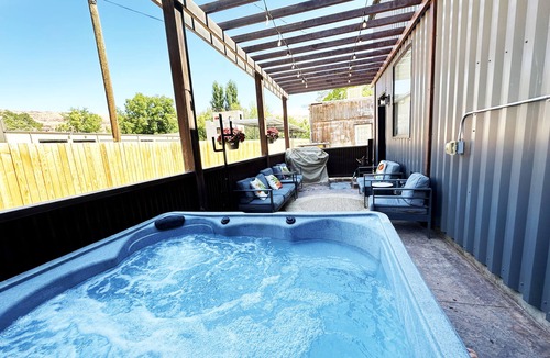 Moab Condo | One block to Moab shops and restaurants closest condos to downtown