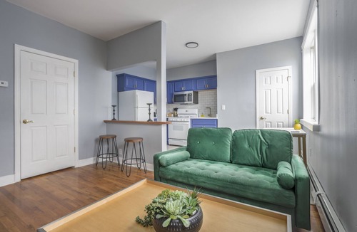 Lodi Apartment | One BR in Lodi Pet Friendly with Laundry & Parking