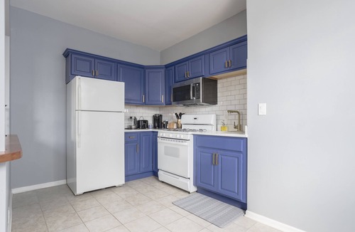 Lodi Apartment | One BR in Lodi Pet Friendly with Laundry & Parking