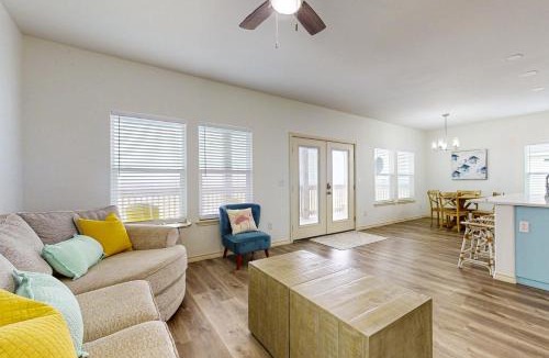 Aransas Pass House | One Fish, Two Fish